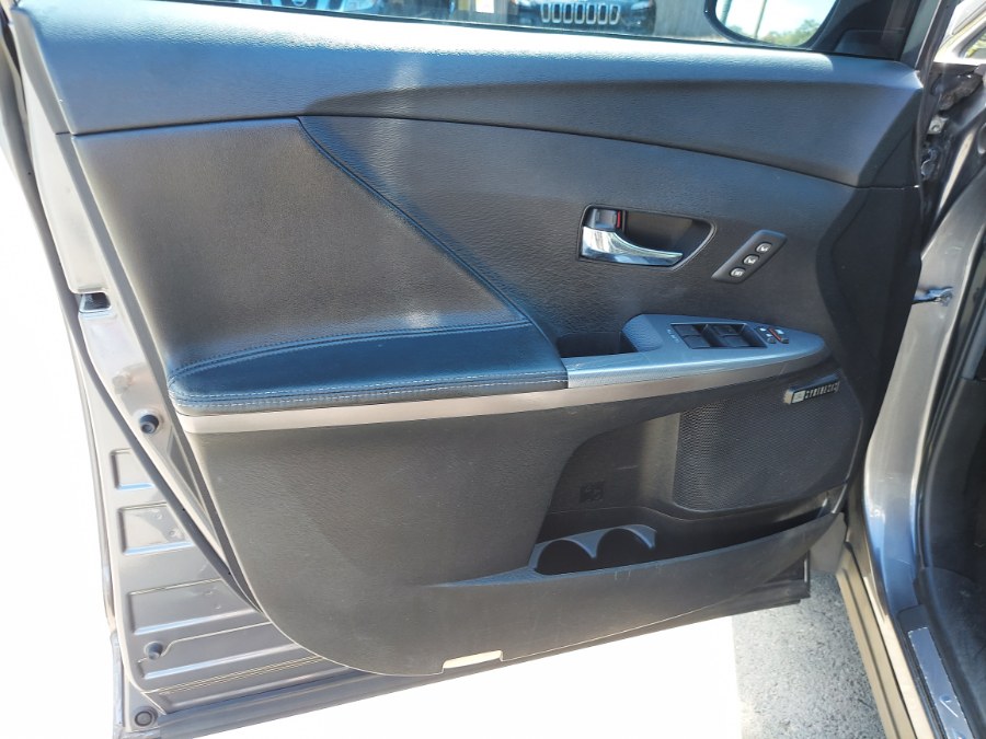 2014 Toyota Venza 4dr Wgn I4 AWD XLE (Natl), available for sale in East Windsor, Connecticut | United Auto Sales of E Windsor, Inc. East Windsor, Connecticut 2014 Toyota Venza 4dr Wgn I4 AWD XLE (Natl), available for sale in East Windsor, Connecticut | United Auto Sales of E Windsor, Inc. East Windsor, Connecticut