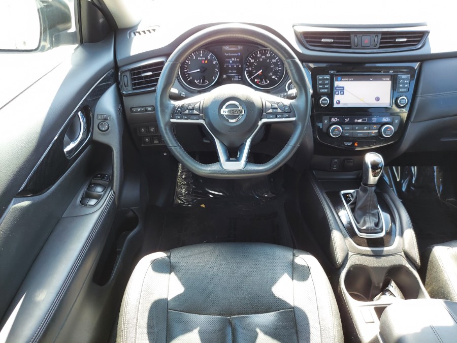 2017 Nissan Rogue AWD SV, available for sale in East Windsor, Connecticut | United Auto Sales of E Windsor, Inc. East Windsor, Connecticut 2017 Nissan Rogue AWD SV, available for sale in East Windsor, Connecticut | United Auto Sales of E Windsor, Inc. East Windsor, Connecticut