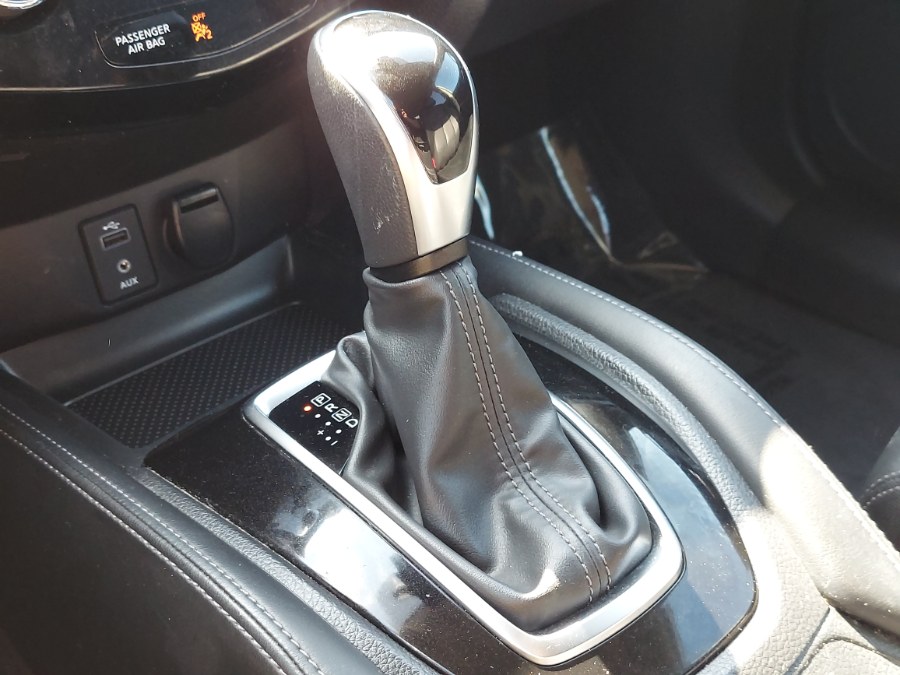 2017 Nissan Rogue AWD SV, available for sale in East Windsor, Connecticut | United Auto Sales of E Windsor, Inc. East Windsor, Connecticut 2017 Nissan Rogue AWD SV, available for sale in East Windsor, Connecticut | United Auto Sales of E Windsor, Inc. East Windsor, Connecticut