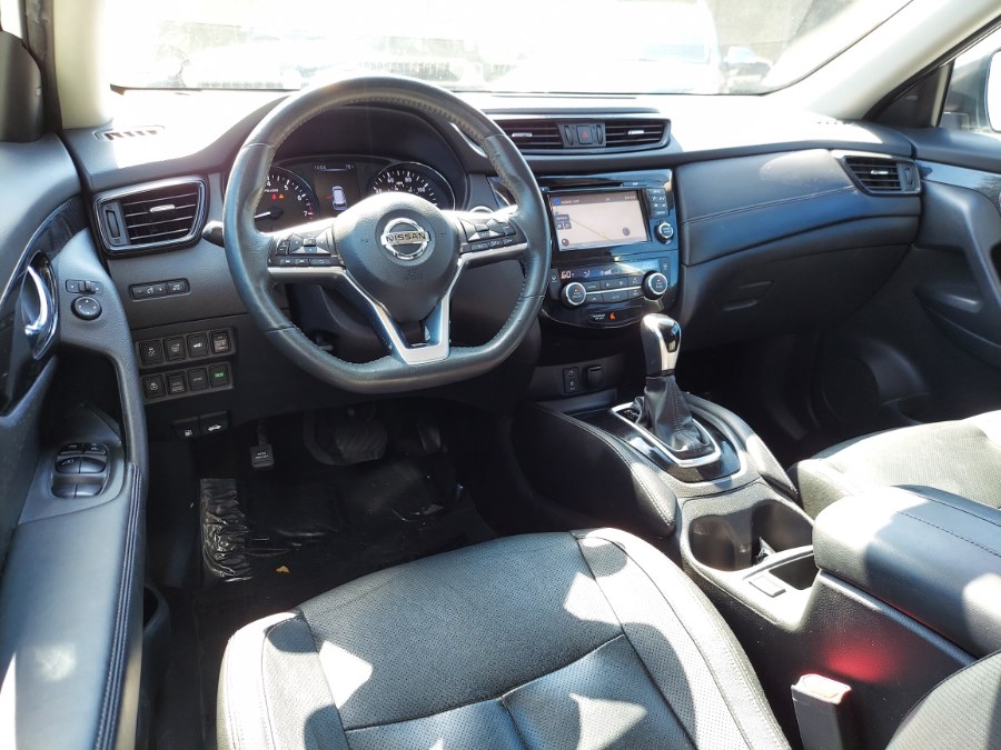 2017 Nissan Rogue AWD SV, available for sale in East Windsor, Connecticut | United Auto Sales of E Windsor, Inc. East Windsor, Connecticut 2017 Nissan Rogue AWD SV, available for sale in East Windsor, Connecticut | United Auto Sales of E Windsor, Inc. East Windsor, Connecticut