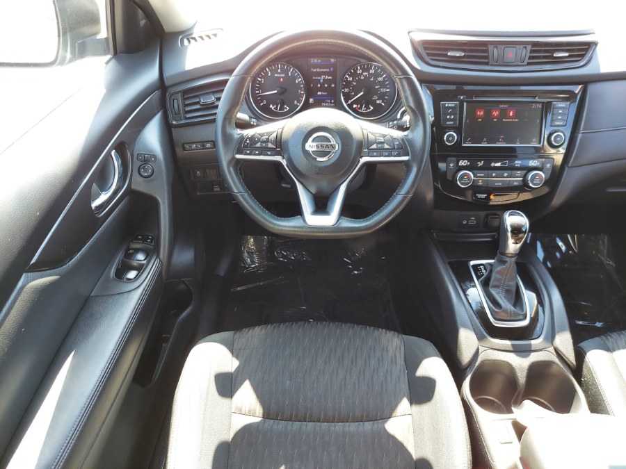 2018 Nissan Rogue AWD SV, available for sale in East Windsor, Connecticut | United Auto Sales of E Windsor, Inc. East Windsor, Connecticut 2018 Nissan Rogue AWD SV, available for sale in East Windsor, Connecticut | United Auto Sales of E Windsor, Inc. East Windsor, Connecticut