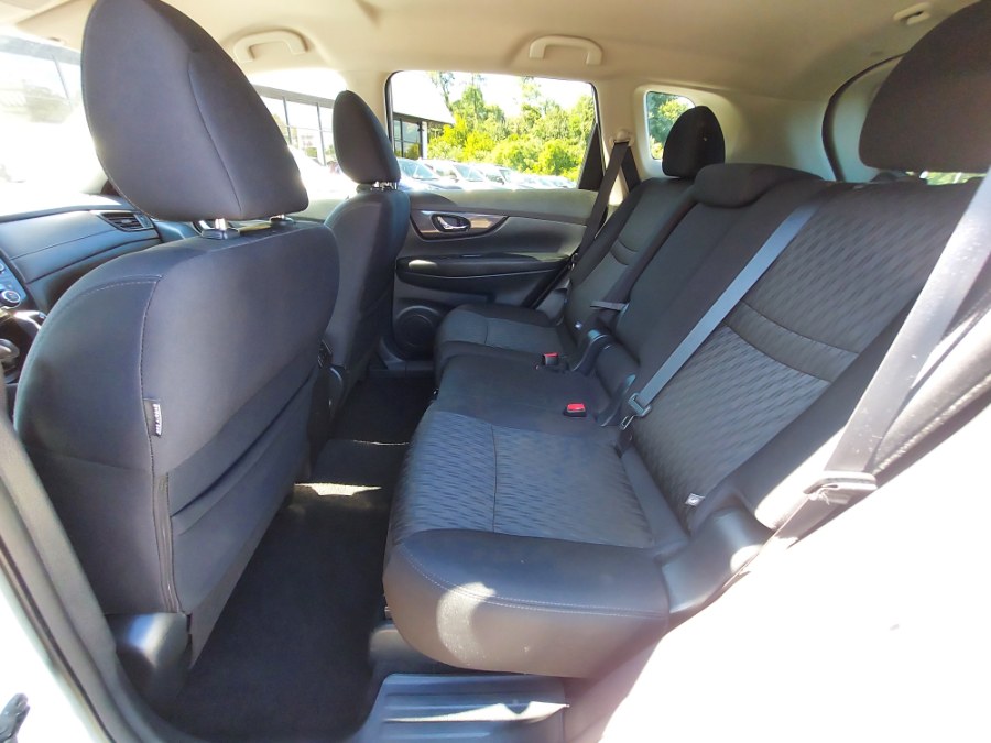 2018 Nissan Rogue AWD SV, available for sale in East Windsor, Connecticut | United Auto Sales of E Windsor, Inc. East Windsor, Connecticut 2018 Nissan Rogue AWD SV, available for sale in East Windsor, Connecticut | United Auto Sales of E Windsor, Inc. East Windsor, Connecticut