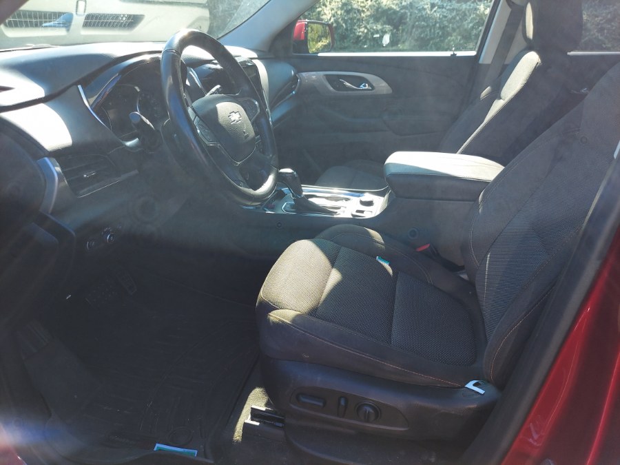 2019 Chevrolet Traverse AWD 4dr LT Cloth w/1LT, available for sale in East Windsor, Connecticut | United Auto Sales of E Windsor, Inc. East Windsor, Connecticut 2019 Chevrolet Traverse AWD 4dr LT Cloth w/1LT, available for sale in East Windsor, Connecticut | United Auto Sales of E Windsor, Inc. East Windsor, Connecticut