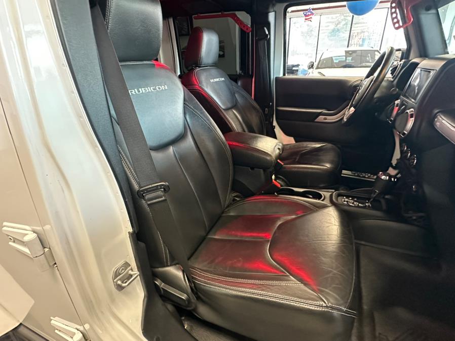 2015 Jeep Wrangler Unlimited 4WD 4dr Rubicon, available for sale in Inwood, New York | 5 Towns Drive. Inwood, New York 2015 Jeep Wrangler Unlimited 4WD 4dr Rubicon, available for sale in Inwood, New York | 5 Towns Drive. Inwood, New York