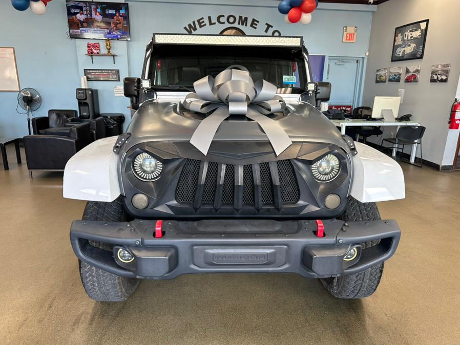 2015 Jeep Wrangler Unlimited 4WD 4dr Rubicon, available for sale in Inwood, New York | 5 Towns Drive. Inwood, New York 2015 Jeep Wrangler Unlimited 4WD 4dr Rubicon, available for sale in Inwood, New York | 5 Towns Drive. Inwood, New York