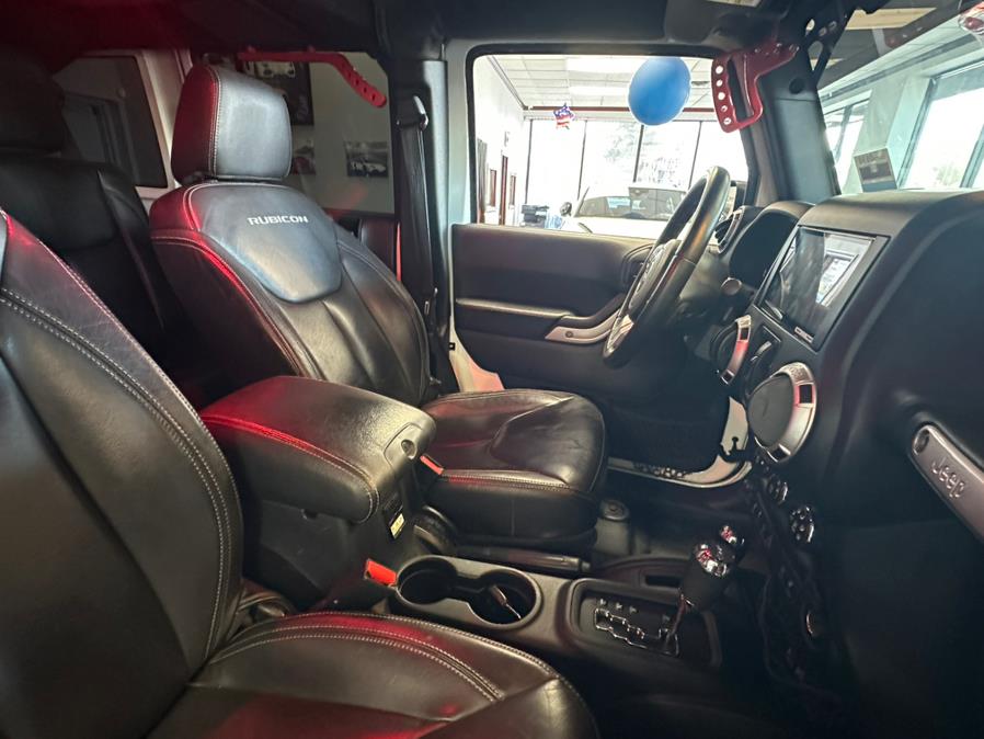 2015 Jeep Wrangler Unlimited 4WD 4dr Rubicon, available for sale in Inwood, New York | 5 Towns Drive. Inwood, New York 2015 Jeep Wrangler Unlimited 4WD 4dr Rubicon, available for sale in Inwood, New York | 5 Towns Drive. Inwood, New York