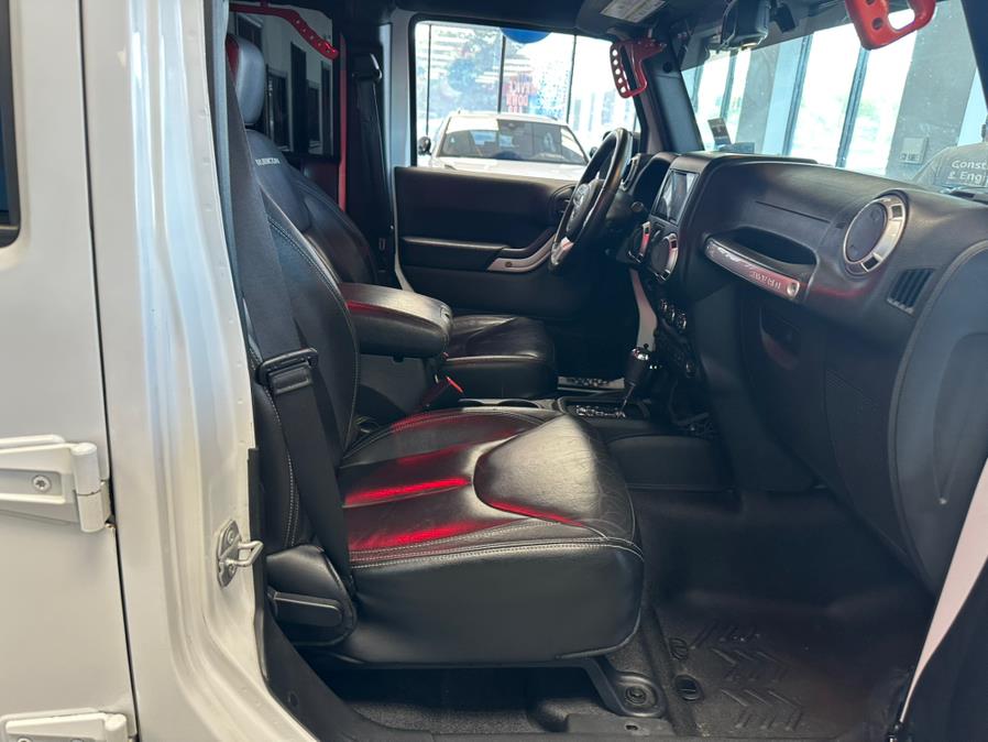 2015 Jeep Wrangler Unlimited 4WD 4dr Rubicon, available for sale in Inwood, New York | 5 Towns Drive. Inwood, New York 2015 Jeep Wrangler Unlimited 4WD 4dr Rubicon, available for sale in Inwood, New York | 5 Towns Drive. Inwood, New York