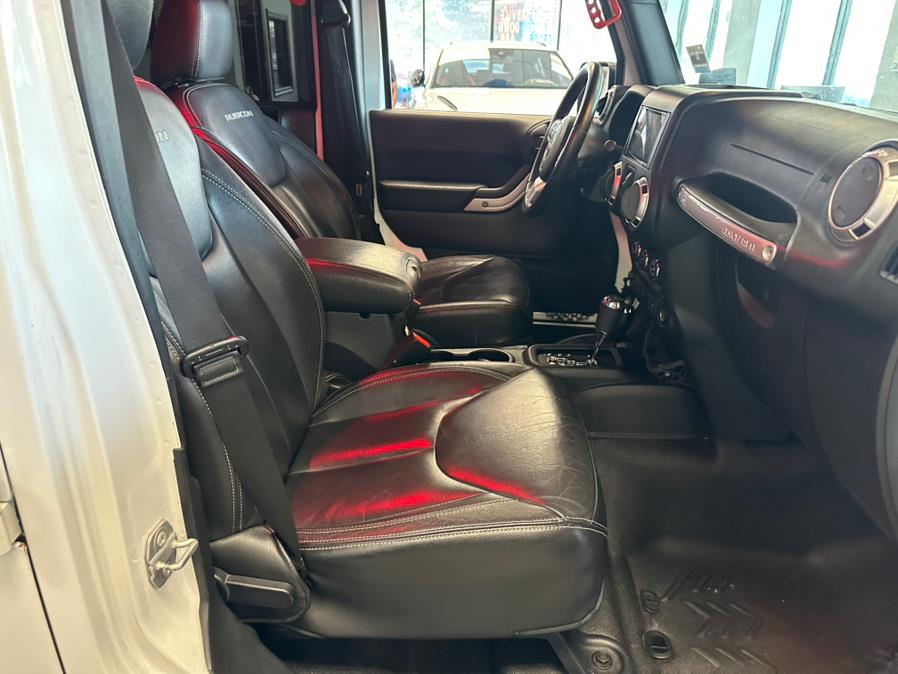 2015 Jeep Wrangler Unlimited 4WD 4dr Rubicon, available for sale in Inwood, New York | 5 Towns Drive. Inwood, New York 2015 Jeep Wrangler Unlimited 4WD 4dr Rubicon, available for sale in Inwood, New York | 5 Towns Drive. Inwood, New York