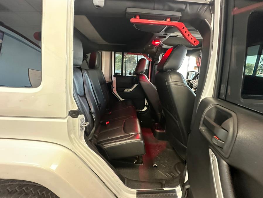 2015 Jeep Wrangler Unlimited 4WD 4dr Rubicon, available for sale in Inwood, New York | 5 Towns Drive. Inwood, New York 2015 Jeep Wrangler Unlimited 4WD 4dr Rubicon, available for sale in Inwood, New York | 5 Towns Drive. Inwood, New York
