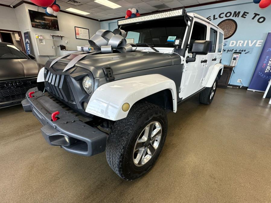 2015 Jeep Wrangler Unlimited 4WD 4dr Rubicon, available for sale in Inwood, New York | 5 Towns Drive. Inwood, New York 2015 Jeep Wrangler Unlimited 4WD 4dr Rubicon, available for sale in Inwood, New York | 5 Towns Drive. Inwood, New York