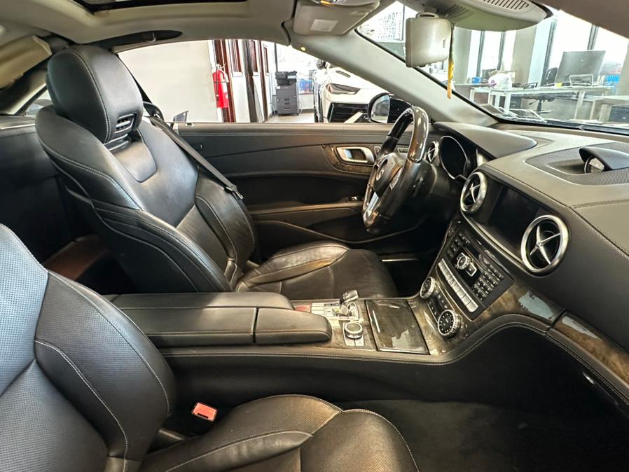 2016 Mercedes-Benz SL 2dr Roadster SL 400, available for sale in Inwood, New York | 5 Towns Drive. Inwood, New York 2016 Mercedes-Benz SL 2dr Roadster SL 400, available for sale in Inwood, New York | 5 Towns Drive. Inwood, New York