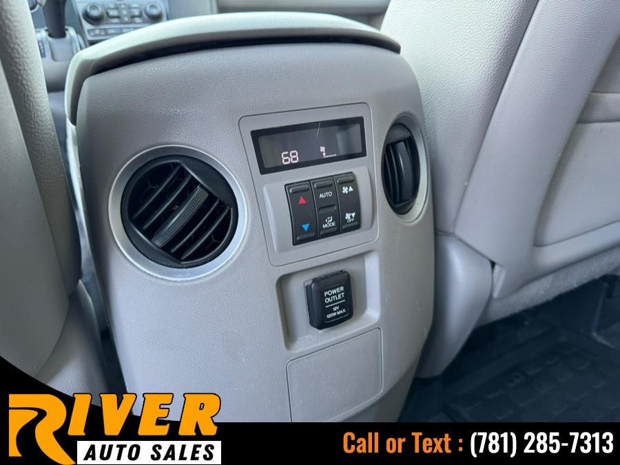2012 Honda Pilot 4WD 4dr EX-L, available for sale in Malden, Massachusetts | River Auto Sales. Malden, Massachusetts 2012 Honda Pilot 4WD 4dr EX-L, available for sale in Malden, Massachusetts | River Auto Sales. Malden, Massachusetts