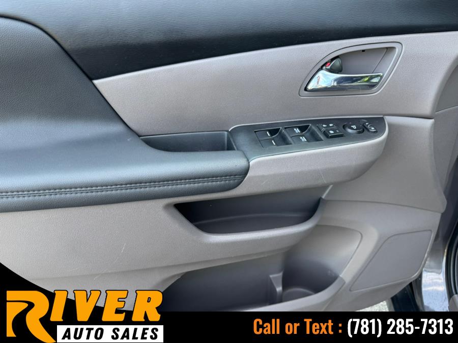 2016 Honda Odyssey 5dr EX-L w/RES, available for sale in Malden, Massachusetts | River Auto Sales. Malden, Massachusetts 2016 Honda Odyssey 5dr EX-L w/RES, available for sale in Malden, Massachusetts | River Auto Sales. Malden, Massachusetts