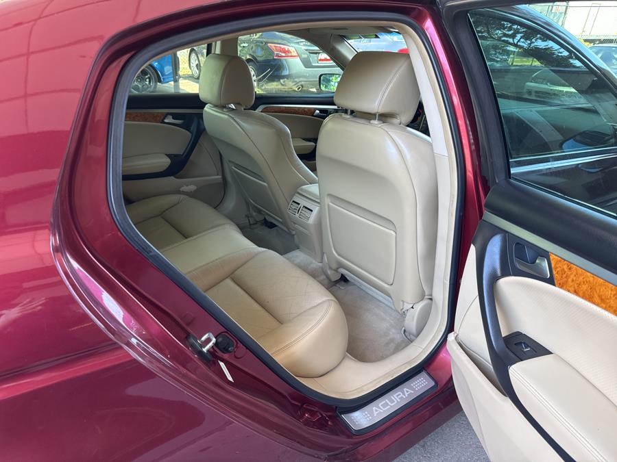 2005 Acura TL 4dr Sdn AT Navigation System, available for sale in Hartford, Connecticut | HPG Auto Sales LLC. Hartford, Connecticut 2005 Acura TL 4dr Sdn AT Navigation System, available for sale in Hartford, Connecticut | HPG Auto Sales LLC. Hartford, Connecticut