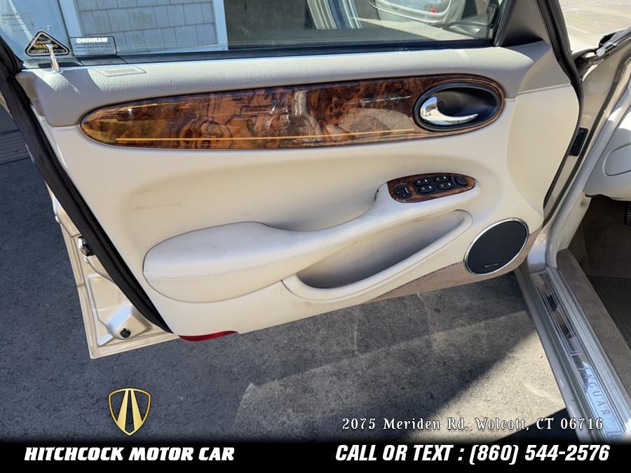 2002 Jaguar Xj8 Vanden Plas, available for sale in Wolcott, Connecticut | Hitchcock Motor Car. Wolcott, Connecticut 2002 Jaguar Xj8 Vanden Plas, available for sale in Wolcott, Connecticut | Hitchcock Motor Car. Wolcott, Connecticut