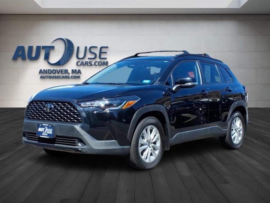 2023 Toyota Corolla Cross LE's photo