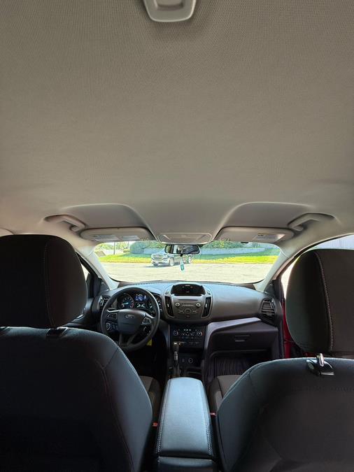 2017 Ford Escape SE 4WD, available for sale in Windsor Locks, Connecticut | JANNA MOTORS LLC. Windsor Locks, Connecticut 2017 Ford Escape SE 4WD, available for sale in Windsor Locks, Connecticut | JANNA MOTORS LLC. Windsor Locks, Connecticut