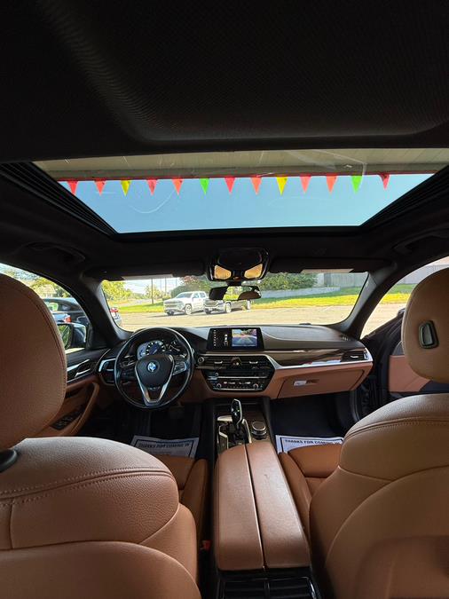 2019 BMW 5 Series 530i xDrive Sedan, available for sale in Windsor Locks, Connecticut | JANNA MOTORS LLC. Windsor Locks, Connecticut 2019 BMW 5 Series 530i xDrive Sedan, available for sale in Windsor Locks, Connecticut | JANNA MOTORS LLC. Windsor Locks, Connecticut