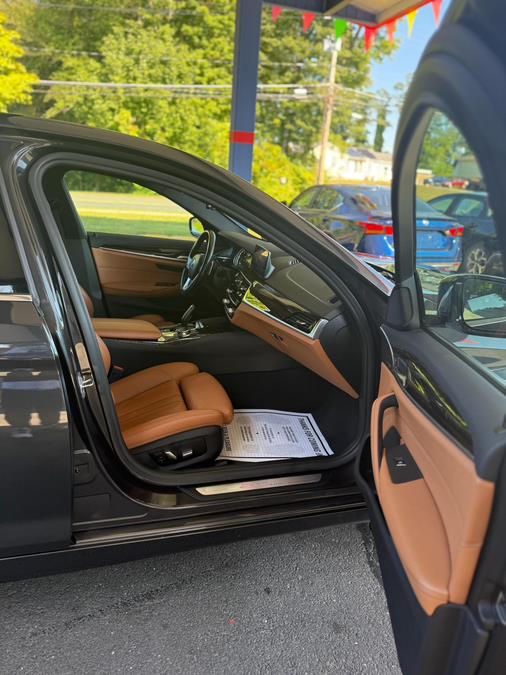 2019 BMW 5 Series 530i xDrive Sedan, available for sale in Windsor Locks, Connecticut | JANNA MOTORS LLC. Windsor Locks, Connecticut 2019 BMW 5 Series 530i xDrive Sedan, available for sale in Windsor Locks, Connecticut | JANNA MOTORS LLC. Windsor Locks, Connecticut