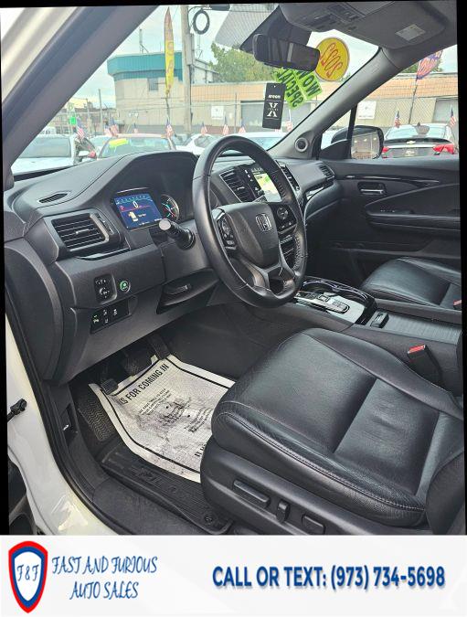 2022 Honda Pilot Touring Sport Utility 4D, available for sale in Newark, New Jersey | Fast and Furious Auto Sales. Newark, New Jersey 2022 Honda Pilot Touring Sport Utility 4D, available for sale in Newark, New Jersey | Fast and Furious Auto Sales. Newark, New Jersey