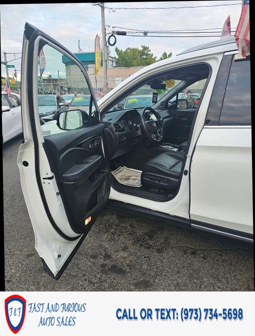 2022 Honda Pilot Touring Sport Utility 4D, available for sale in Newark, New Jersey | Fast and Furious Auto Sales. Newark, New Jersey 2022 Honda Pilot Touring Sport Utility 4D, available for sale in Newark, New Jersey | Fast and Furious Auto Sales. Newark, New Jersey