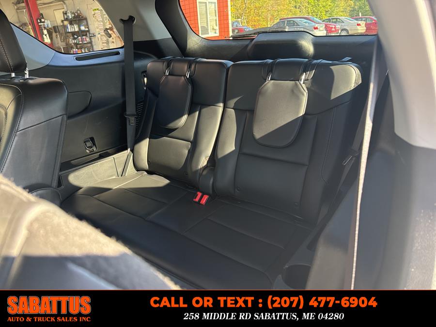 2022 Ford Explorer XLT 4WD, available for sale in Sabattus, Maine | Sabattus Auto and Truck Sales Inc. Sabattus, Maine 2022 Ford Explorer XLT 4WD, available for sale in Sabattus, Maine | Sabattus Auto and Truck Sales Inc. Sabattus, Maine