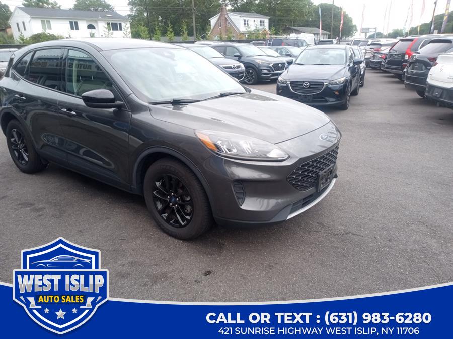 2020 Ford Escape SE Sport Hybrid FWD, available for sale in West Islip, New York | West Islip Auto Sales. West Islip, New York 2020 Ford Escape SE Sport Hybrid FWD, available for sale in West Islip, New York | West Islip Auto Sales. West Islip, New York