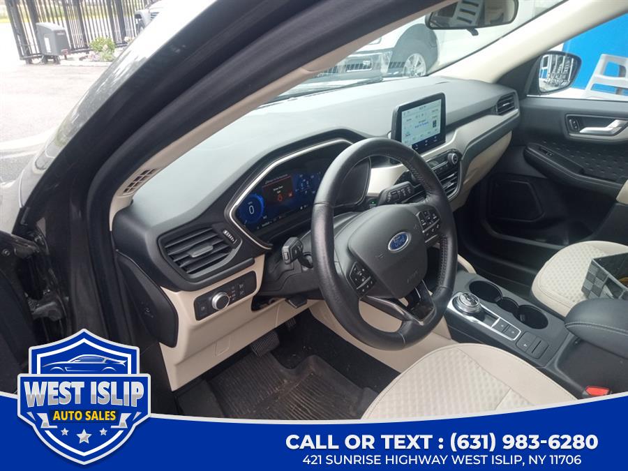 2020 Ford Escape SE Sport Hybrid FWD, available for sale in West Islip, New York | West Islip Auto Sales. West Islip, New York 2020 Ford Escape SE Sport Hybrid FWD, available for sale in West Islip, New York | West Islip Auto Sales. West Islip, New York