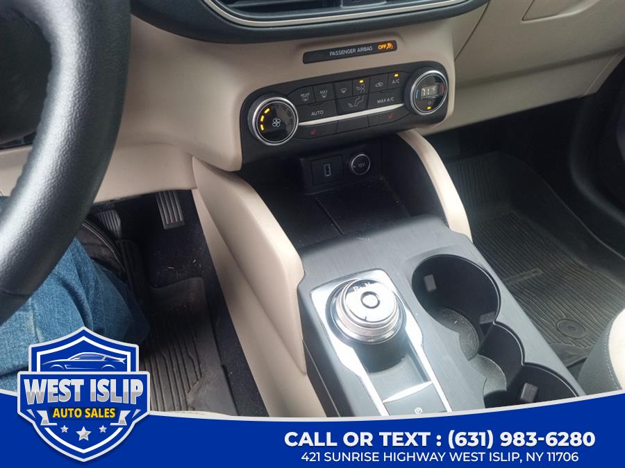 2020 Ford Escape SE Sport Hybrid FWD, available for sale in West Islip, New York | West Islip Auto Sales. West Islip, New York 2020 Ford Escape SE Sport Hybrid FWD, available for sale in West Islip, New York | West Islip Auto Sales. West Islip, New York