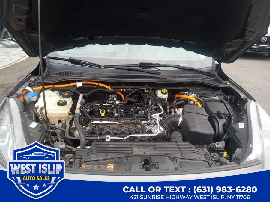 2020 Ford Escape SE Sport Hybrid FWD, available for sale in West Islip, New York | West Islip Auto Sales. West Islip, New York 2020 Ford Escape SE Sport Hybrid FWD, available for sale in West Islip, New York | West Islip Auto Sales. West Islip, New York