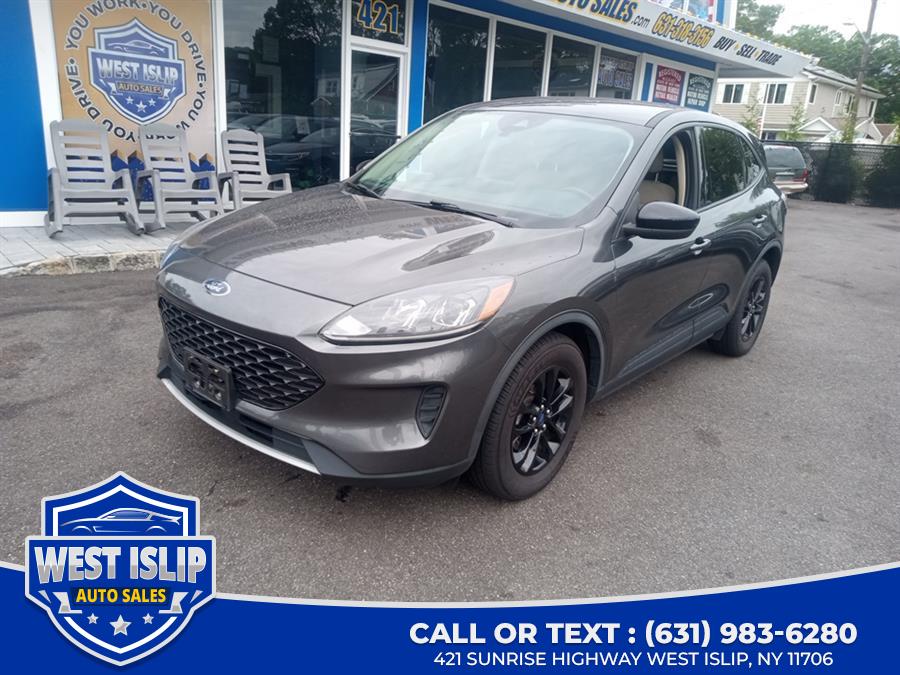 2020 Ford Escape SE Sport Hybrid FWD, available for sale in West Islip, New York | West Islip Auto Sales. West Islip, New York 2020 Ford Escape SE Sport Hybrid FWD, available for sale in West Islip, New York | West Islip Auto Sales. West Islip, New York