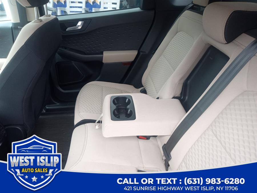 2020 Ford Escape SE Sport Hybrid FWD, available for sale in West Islip, New York | West Islip Auto Sales. West Islip, New York 2020 Ford Escape SE Sport Hybrid FWD, available for sale in West Islip, New York | West Islip Auto Sales. West Islip, New York