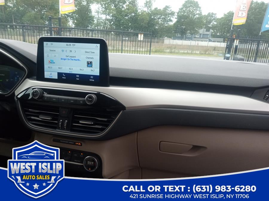 2020 Ford Escape SE Sport Hybrid FWD, available for sale in West Islip, New York | West Islip Auto Sales. West Islip, New York 2020 Ford Escape SE Sport Hybrid FWD, available for sale in West Islip, New York | West Islip Auto Sales. West Islip, New York