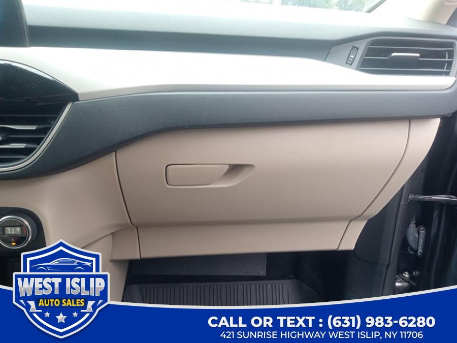 2020 Ford Escape SE Sport Hybrid FWD, available for sale in West Islip, New York | West Islip Auto Sales. West Islip, New York 2020 Ford Escape SE Sport Hybrid FWD, available for sale in West Islip, New York | West Islip Auto Sales. West Islip, New York