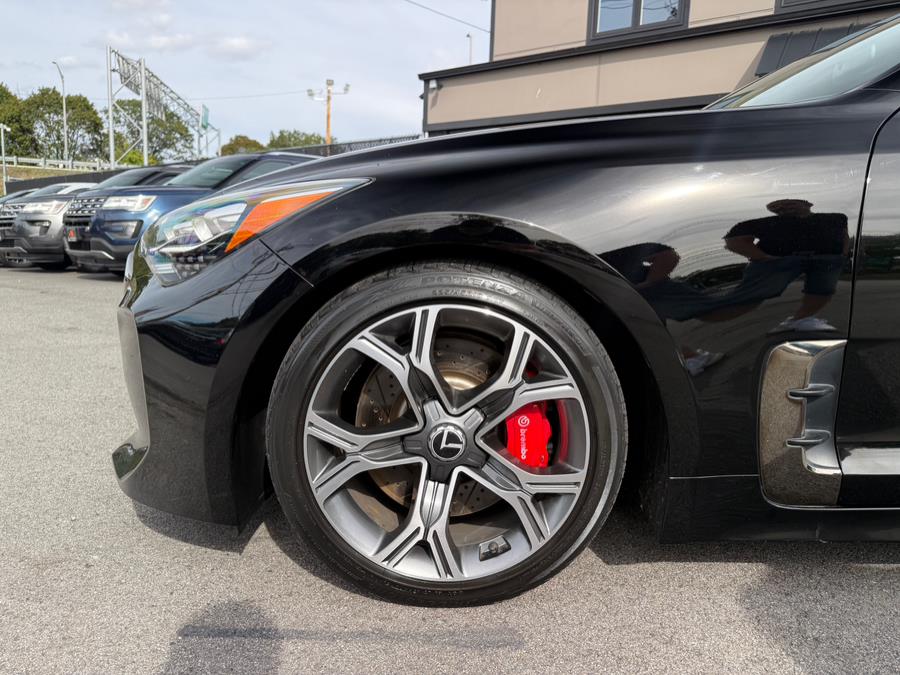 2019 Kia Stinger GT photo 2