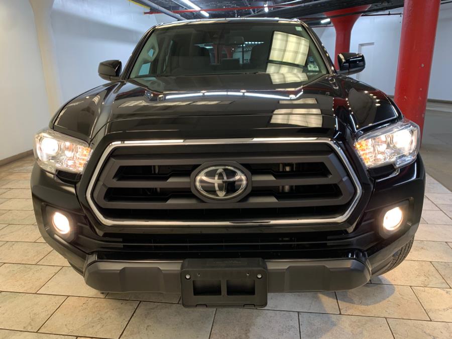 2021 Toyota Tacoma SR5 Double Cab V6 photo 3