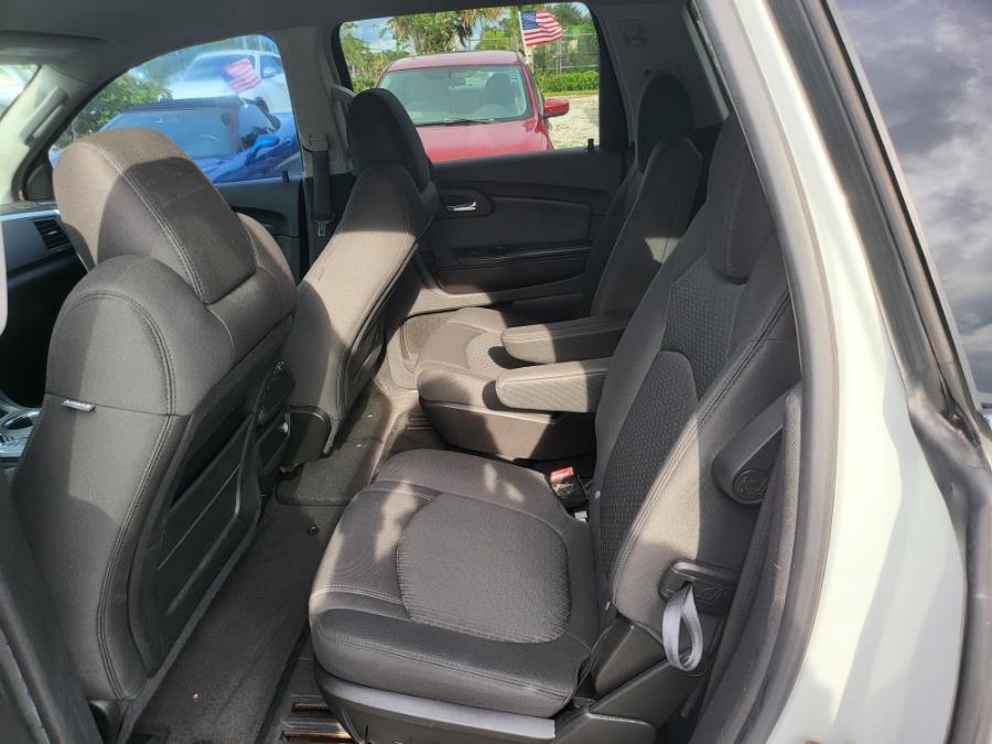 2009 Chevrolet Traverse FWD 4dr LT w/1LT, available for sale in Orlando, Florida | Mickeys Driver Mart. Orlando, Florida 2009 Chevrolet Traverse FWD 4dr LT w/1LT, available for sale in Orlando, Florida | Mickeys Driver Mart. Orlando, Florida