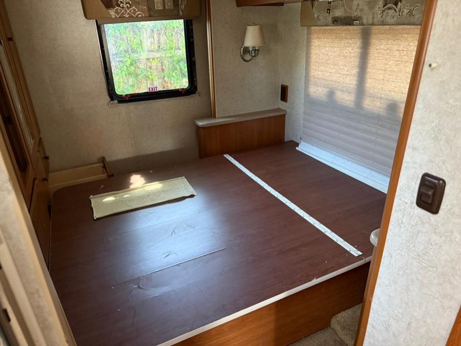2006 Chevrolet Express RV Winneago 159" WB C7F DRW, available for sale in West Babylon, New York | Best Buy Auto Stop. West Babylon, New York 2006 Chevrolet Express RV Winneago 159" WB C7F DRW, available for sale in West Babylon, New York | Best Buy Auto Stop. West Babylon, New York