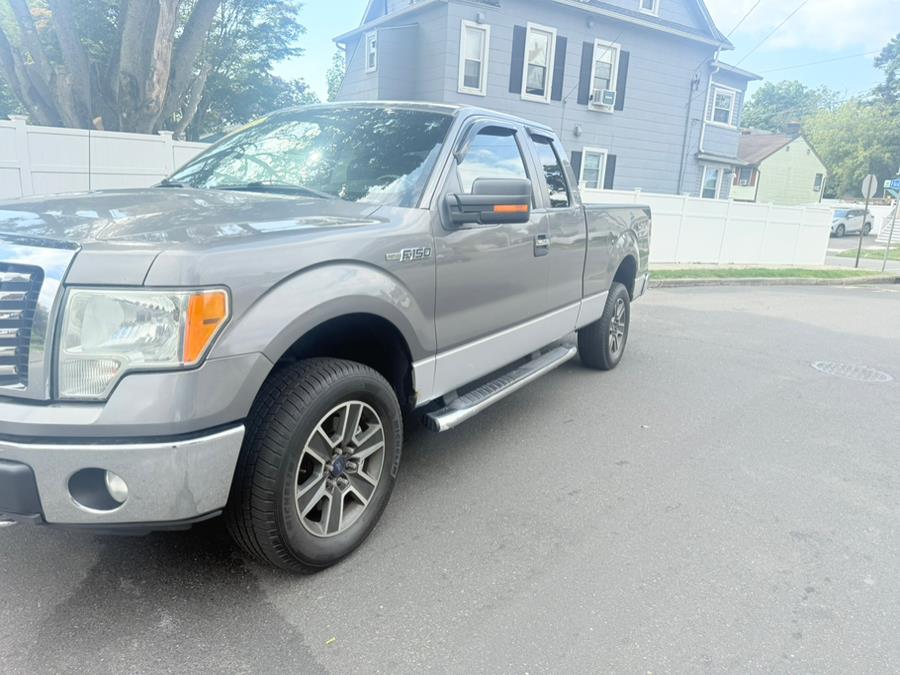 2011 Ford F-150 XLT photo 3
