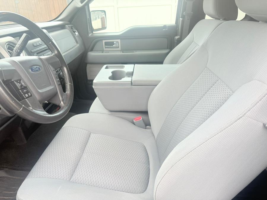 2011 Ford F-150 XLT photo 6