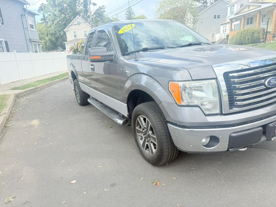 2011 Ford F-150 XLT photo 4