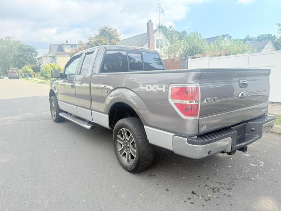 2011 Ford F-150 XLT photo 8