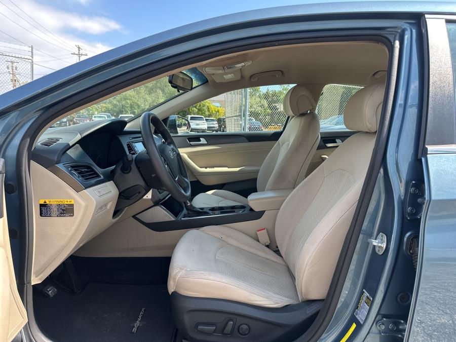 2015 Hyundai Sonata 4dr Sdn 2.4L Sport, available for sale in Milford, Connecticut | Dealertown Auto Wholesalers. Milford, Connecticut 2015 Hyundai Sonata 4dr Sdn 2.4L Sport, available for sale in Milford, Connecticut | Dealertown Auto Wholesalers. Milford, Connecticut