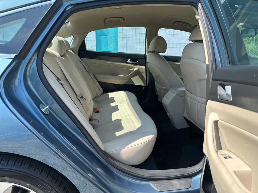 2015 Hyundai Sonata 4dr Sdn 2.4L Sport, available for sale in Milford, Connecticut | Dealertown Auto Wholesalers. Milford, Connecticut 2015 Hyundai Sonata 4dr Sdn 2.4L Sport, available for sale in Milford, Connecticut | Dealertown Auto Wholesalers. Milford, Connecticut