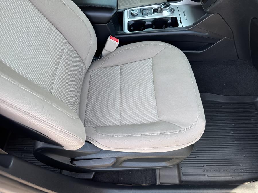 2020 Ford Explorer Base 4WD, available for sale in Little Ferry, New Jersey | Victoria Preowned Autos Inc. Little Ferry, New Jersey 2020 Ford Explorer Base 4WD, available for sale in Little Ferry, New Jersey | Victoria Preowned Autos Inc. Little Ferry, New Jersey