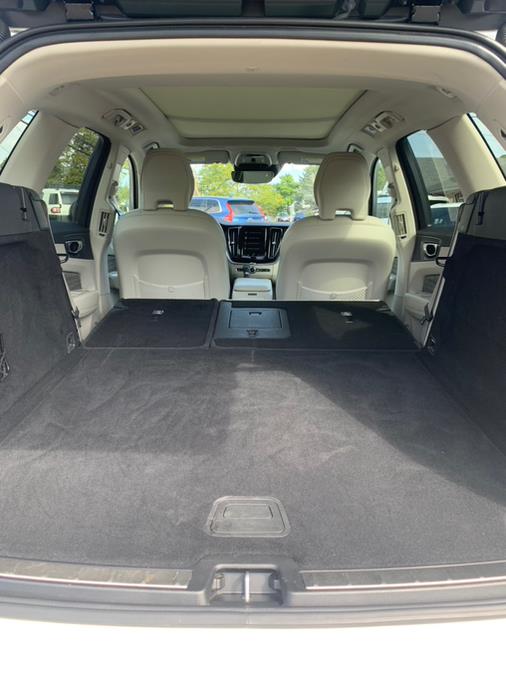 2020 Volvo XC60 T5 AWD Momentum, available for sale in Clinton, Connecticut | M&M Motors International. Clinton, Connecticut 2020 Volvo XC60 T5 AWD Momentum, available for sale in Clinton, Connecticut | M&M Motors International. Clinton, Connecticut