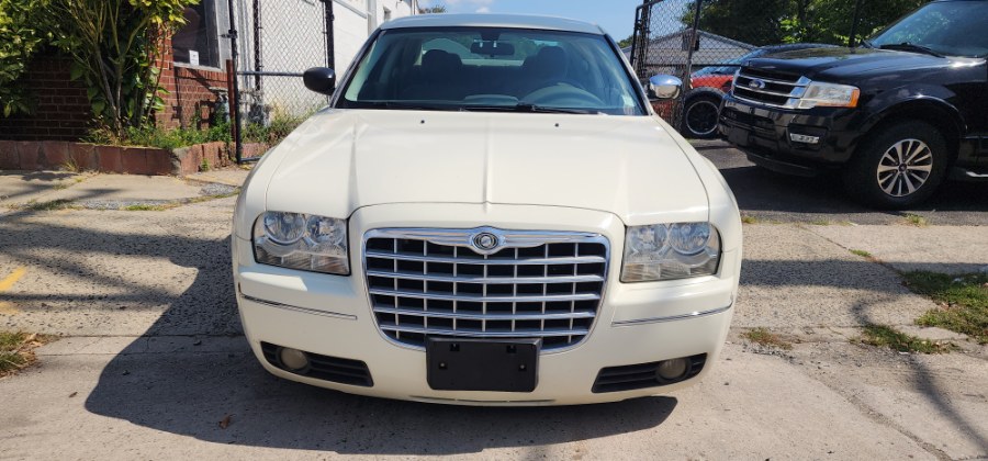 2010 Chrysler 300 4dr Sdn Touring RWD, available for sale in Baldwin, New York | Carmoney Auto Sales. Baldwin, New York 2010 Chrysler 300 4dr Sdn Touring RWD, available for sale in Baldwin, New York | Carmoney Auto Sales. Baldwin, New York