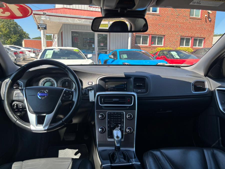 2013 Volvo S60 4dr Sdn T5 AWD, available for sale in South Windsor, Connecticut | Mike And Tony Auto Sales, Inc. South Windsor, Connecticut 2013 Volvo S60 4dr Sdn T5 AWD, available for sale in South Windsor, Connecticut | Mike And Tony Auto Sales, Inc. South Windsor, Connecticut