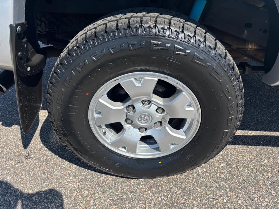 2012 Toyota Tacoma 4WD Double Cab V6 AT (Natl), available for sale in South Windsor, Connecticut | Mike And Tony Auto Sales, Inc. South Windsor, Connecticut 2012 Toyota Tacoma 4WD Double Cab V6 AT (Natl), available for sale in South Windsor, Connecticut | Mike And Tony Auto Sales, Inc. South Windsor, Connecticut