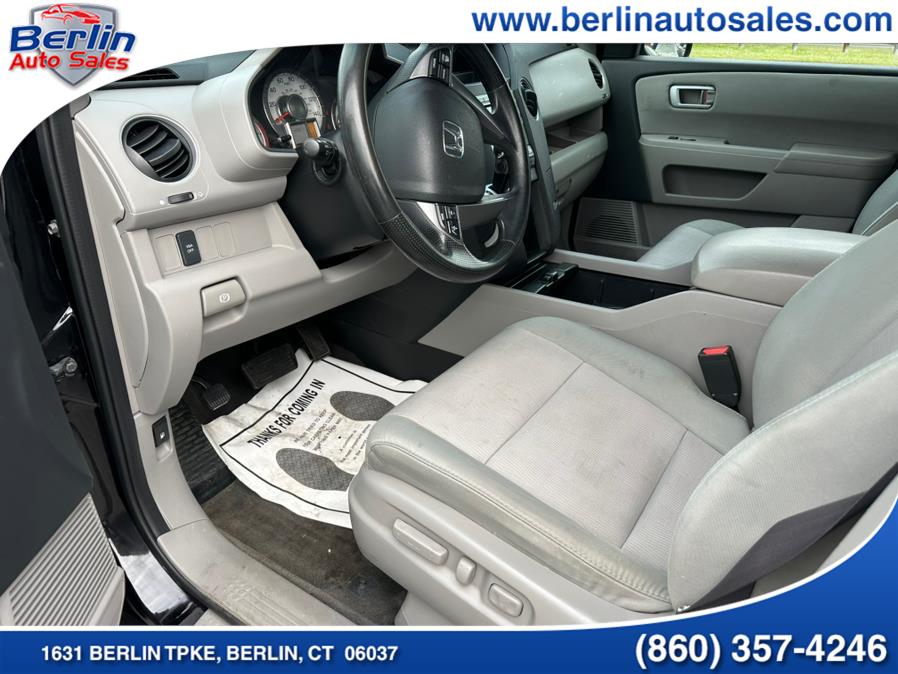 2011 Honda Pilot 4WD 4dr EX, available for sale in Berlin, Connecticut | Berlin Auto Sales LLC. Berlin, Connecticut 2011 Honda Pilot 4WD 4dr EX, available for sale in Berlin, Connecticut | Berlin Auto Sales LLC. Berlin, Connecticut
